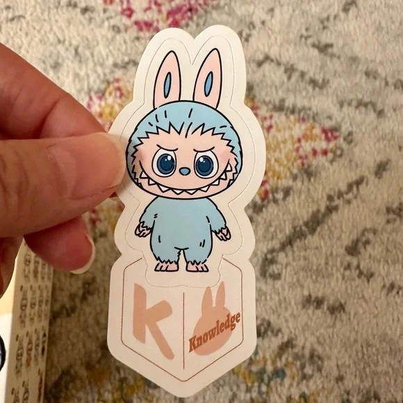 THE MONSTERS Pin for Love Series-Vinyl Plush Pendant
Blind Box (A-M) - Picture 4 of 4